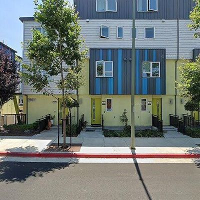 975 41 St St #135, Emeryville, CA 94608