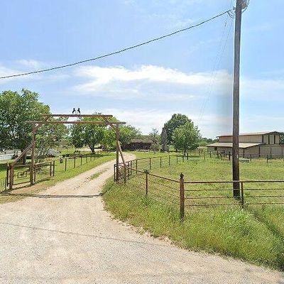 976 Acorn Rd, Lockhart, TX 78644