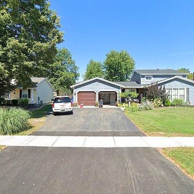 98 Shoreway Dr, Rochester, NY 14612