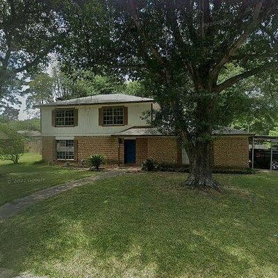 98 Willowbend St, Huntsville, TX 77320