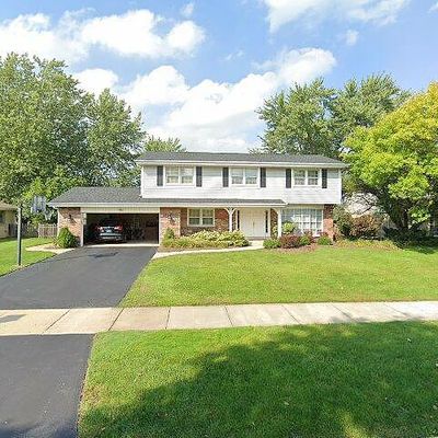 980 Summit Dr, Deerfield, IL 60015