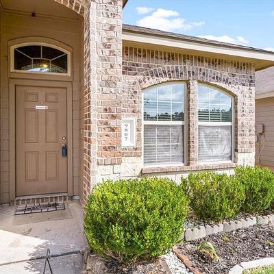 9807 Gulfstream Dr, Conroe, TX 77303