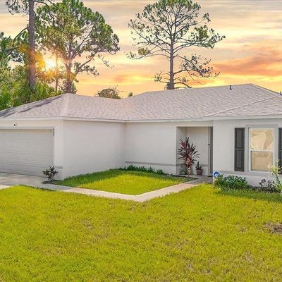 982 Pyracantha St Nw, Palm Bay, FL 32907