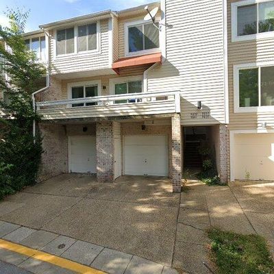 9839 Sailfish Ter, Montgomery Village, MD 20886