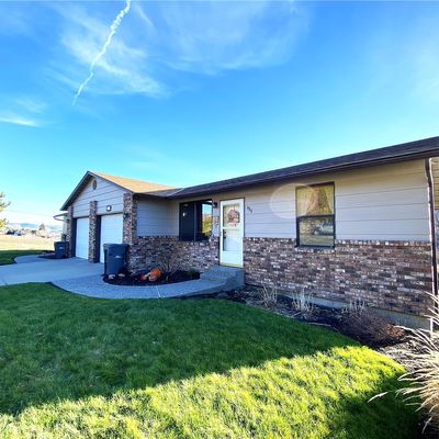 986 Highline Dr, East Wenatchee, WA 98802