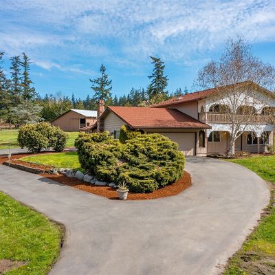 987 E Crescent Harbor Rd, Oak Harbor, WA 98277