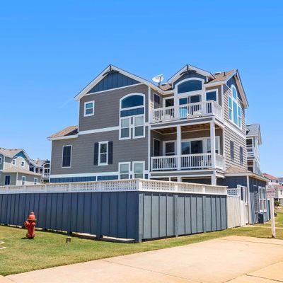 988 Cane Garden Bay Cir, Corolla, NC 27927