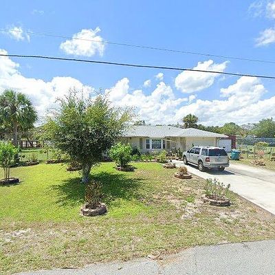 9884 Pine St, Sebastian, FL 32976