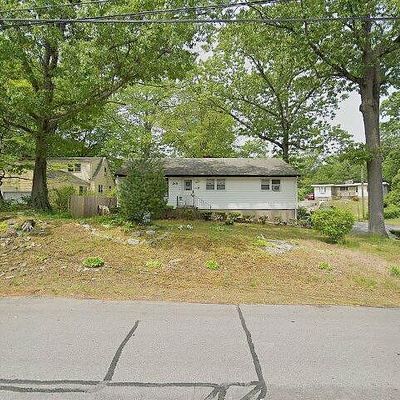 99 Lakeside Dr, Bridgeport, CT 06606