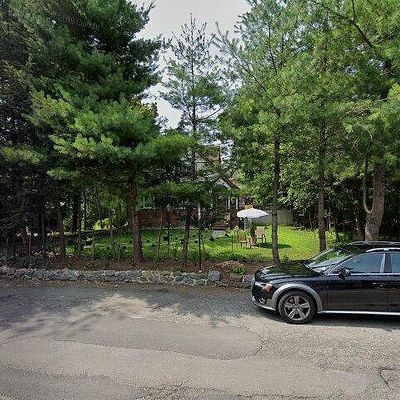 99 Laroche Ave, Harrington Park, NJ 07640