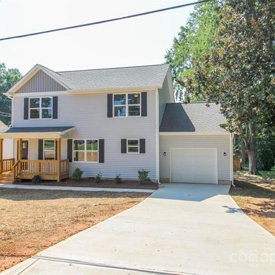 99 Piedmont Dr, Kannapolis, NC 28081