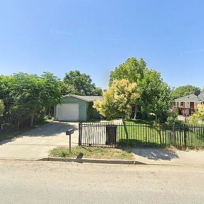 991 E Davis St, Pixley, CA 93256