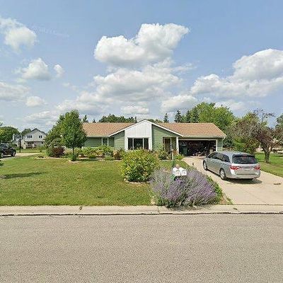 N109 W16412 Hawthorne Dr, Germantown, WI 53022