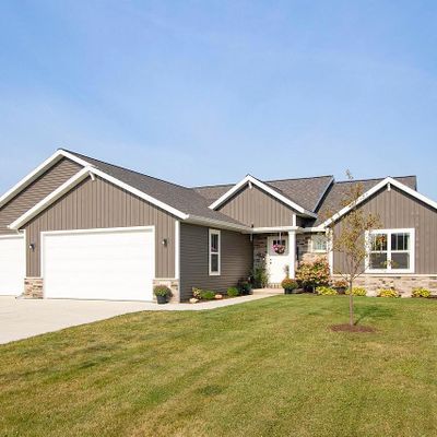 N1147 Bonaventure Ter, Greenville, WI 54942