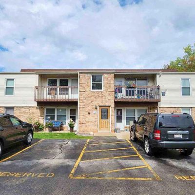 N114 W16680 Crown Dr, Unit 4, Germantown, WI 53022