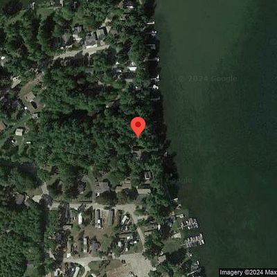 N2706 N Shore Dr, Clintonville, WI 54929