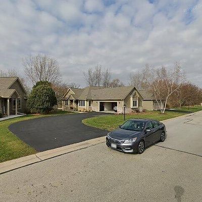 N24 W24030 Brandon Oaks Dr #A, Pewaukee, WI 53072