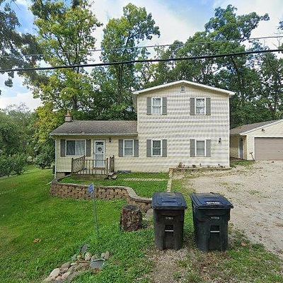 N3325 Hickory Rd, Lake Geneva, WI 53147