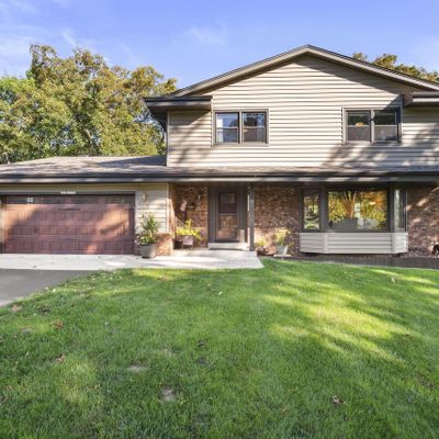 N41 W27372 Patricia Ln, Pewaukee, WI 53072