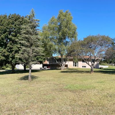 N48 W27160 Lynndale Rd, Pewaukee, WI 53072