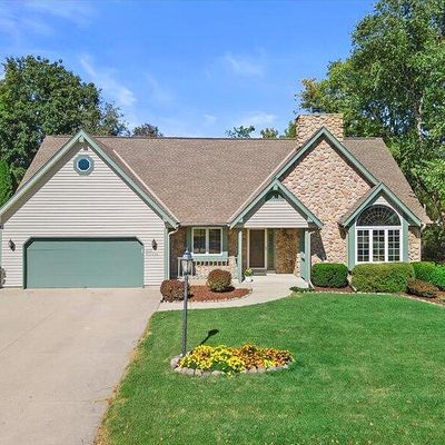 N59 W24386 Quail Run Ln, Sussex, WI 53089