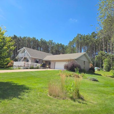 N6991 Elizabeth Dr, Holmen, WI 54636