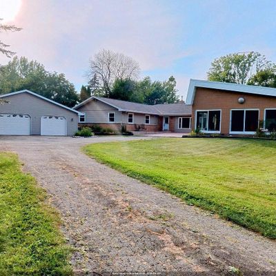 N9126 Lakeshore Dr, Van Dyne, WI 54979