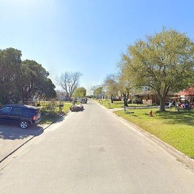 Oleander Ave, Texas City, TX 77590