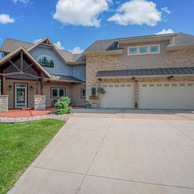 W10668 Pine View Ln, Waupun, WI 53963