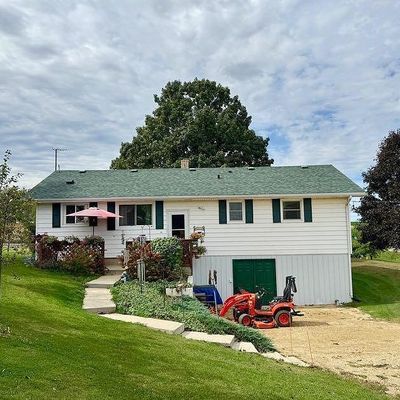 W1295 Mohns Clark Rd, Brodhead, WI 53520