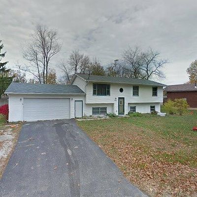 W1194 Flamingo Dr, Genoa City, WI 53128