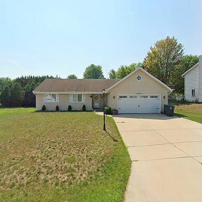 W141 N4929 Golden Fields Dr, Menomonee Falls, WI 53051