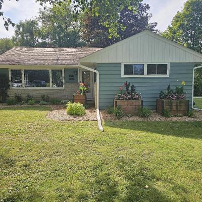 W172 N7405 Shady Ln, Menomonee Falls, WI 53051