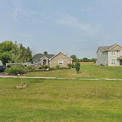 W172 N9891 Division Rd, Germantown, WI 53022