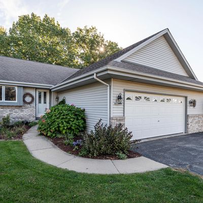 W196 N11458 Shadow Wood Dr, Germantown, WI 53022