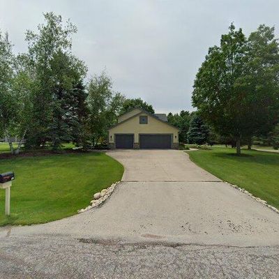 W331 N5947 Cedar Bay Dr, Nashotah, WI 53058