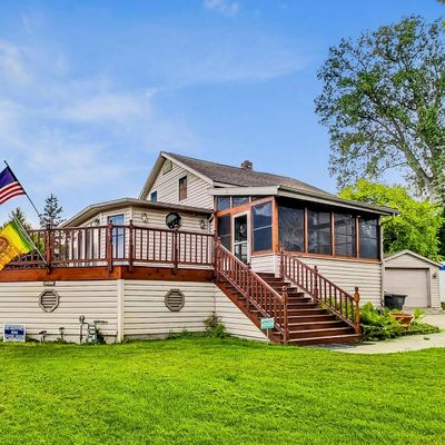 W4068 Lake Shore Dr, Lake Geneva, WI 53147