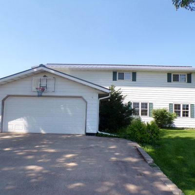 W5706 Dove Rd, Greenwood, WI 54437