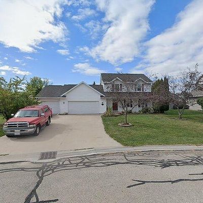 W6327 Arborvitae Ln, Menasha, WI 54952