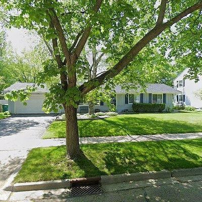 W63 N993 Holly Ln, Cedarburg, WI 53012