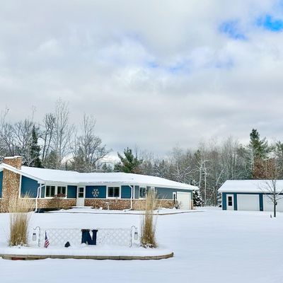 W7990 Division St, Pembine, WI 54156