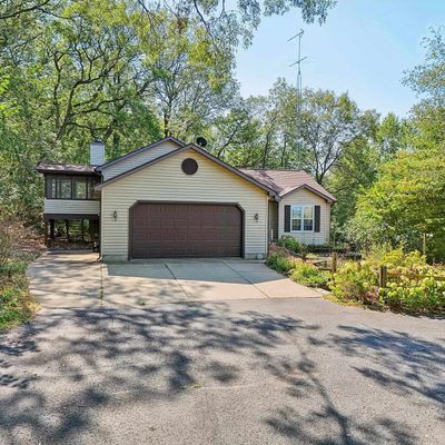 W9985 River Oaks Rd, Poynette, WI 53955