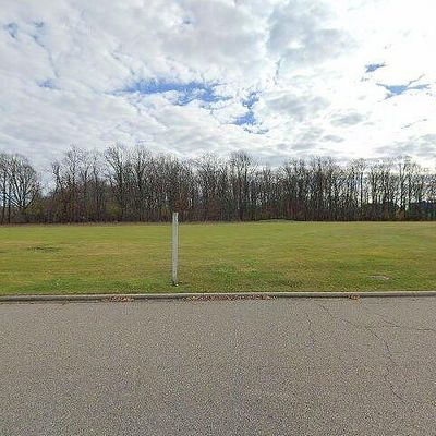 Woodfield Dr, Grand Blanc, MI 48439