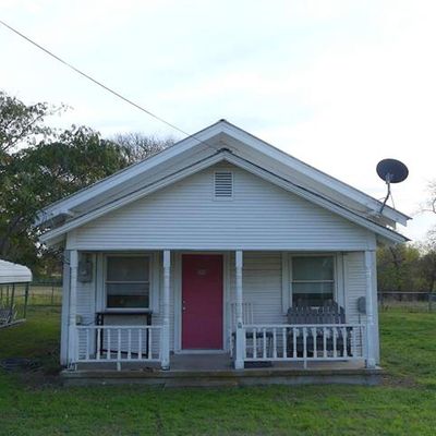 100 Spring St, Forestburg, TX 76239