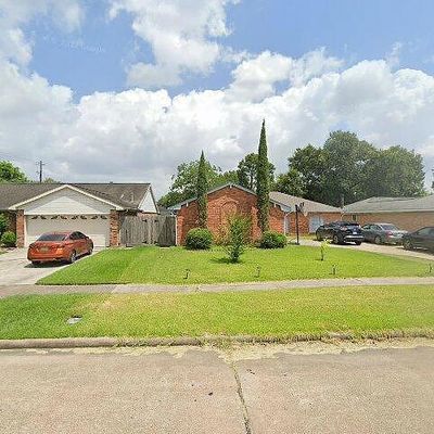 10007 Rustic Gate Rd, La Porte, TX 77571