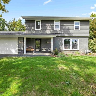 S70 W14872 Dartmouth Cir, Muskego, WI 53150