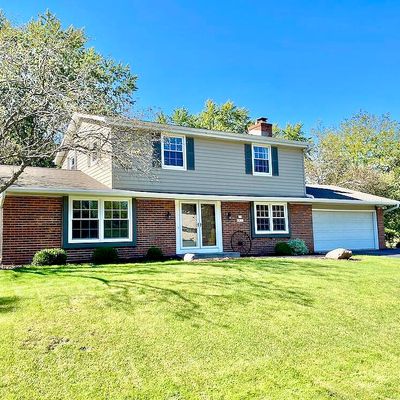 S74 W16197 Vine St, Muskego, WI 53150