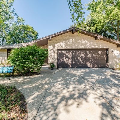 S56 W29670 Roanoke Dr, Waukesha, WI 53189