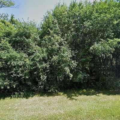 S95 W33250 Hickorywood Trl, Mukwonago, WI 53149