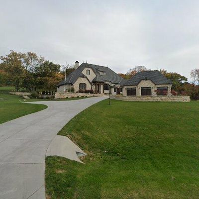 S98 W33270 Genevieve Dr, Mukwonago, WI 53149